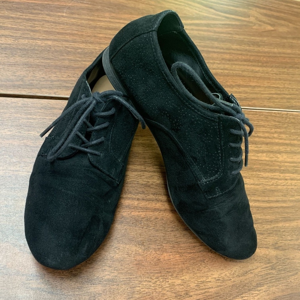 🍀4 for $25🍀 Cute Suede Laced Vegan Shoes size 8.5